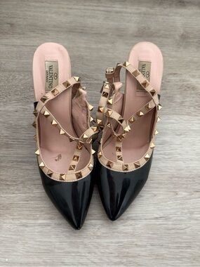 Designer inspired Rockstud Pointed Toe Black Patent Leather Slingback